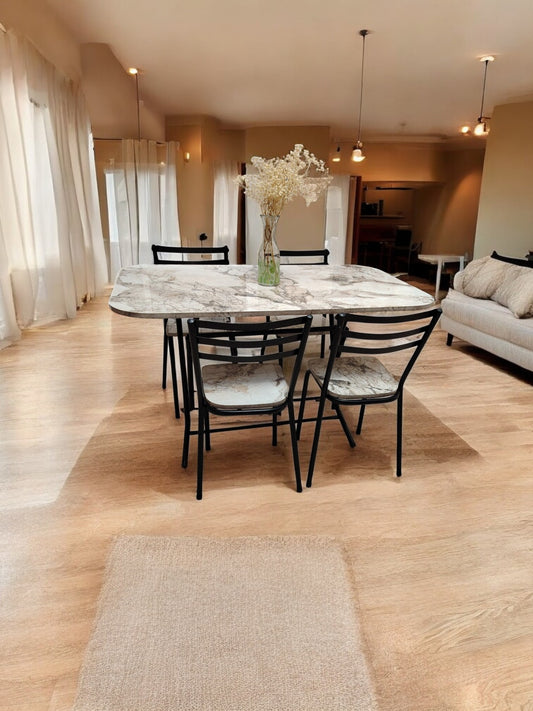 Table 100/70 + 4 chaises blanc marbre